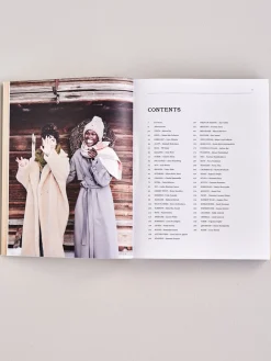 Søstrene Grene Schweiz Coffee Table Books<52 Weeks Of Scarves