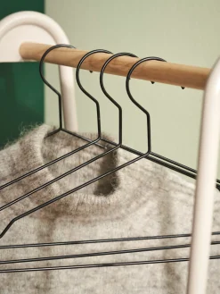 Søstrene Grene Schweiz Aufbewahrung<Kleiderbügel