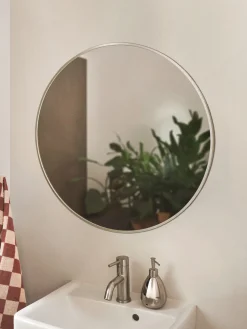 Søstrene Grene Schweiz Spiegel<Spiegel