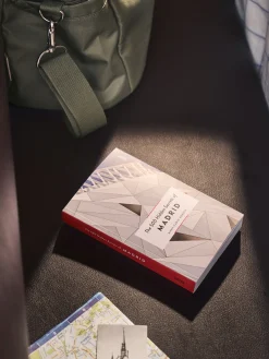 Søstrene Grene Schweiz Reiseführer|Für Unterwegs<The 500 Hidden Secrets Of Madrid